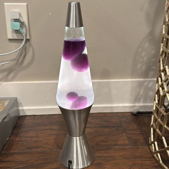 Vintage  Wizard Lava Lite Lamp Clear Liquid Purple Lava 16.5” Silver Base 90s - Picture 1 of 6